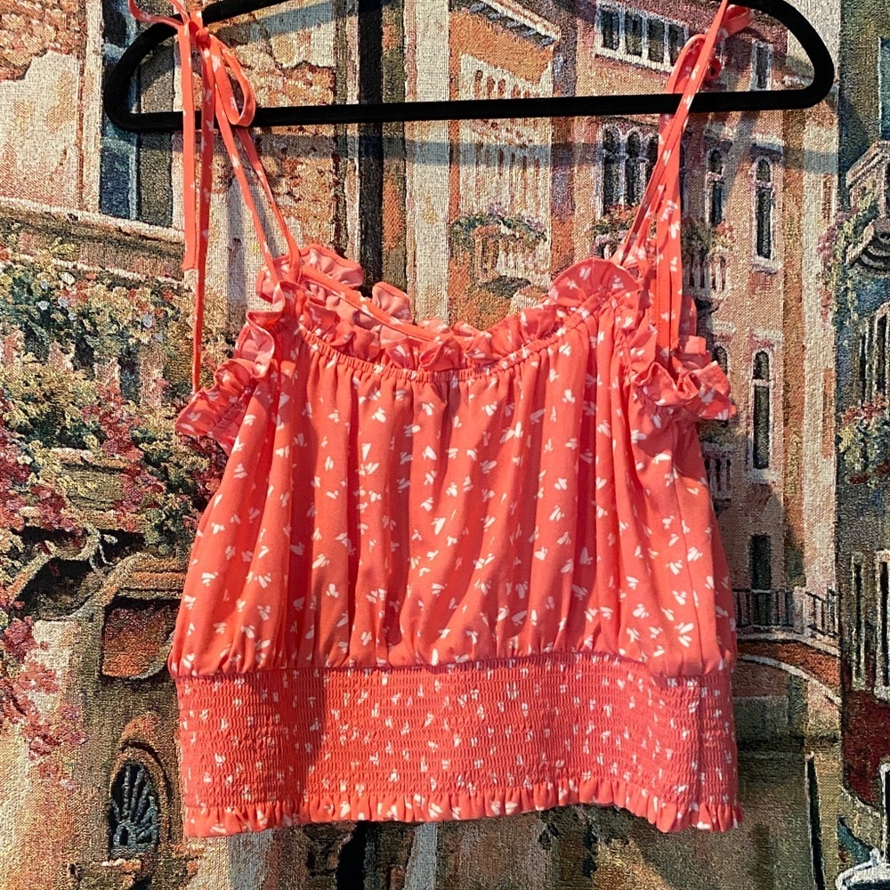 1. State Coral Patterned Top - Picture 2 of 3